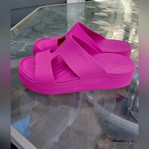 Crocs Women's Size 11 Pink Slide Sandals